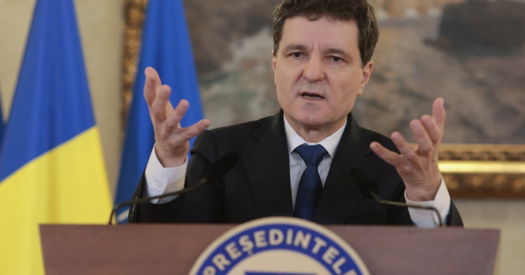 Nicușor Dan a parafat Legea pensiilor private, în urma modificărilor solicitate de CCR