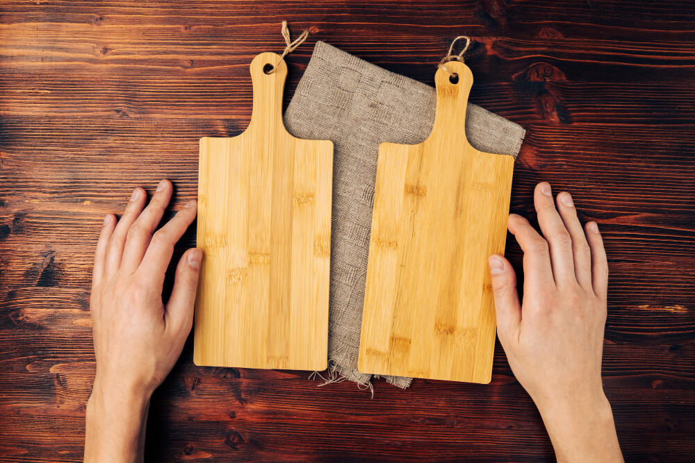 Care este cea mai bună metodă de a folosi un tocător din lemn fără a-l deteriora? Care este cea mai bună metodă de a folosi un tocător din lemn fără a-l deteriora?