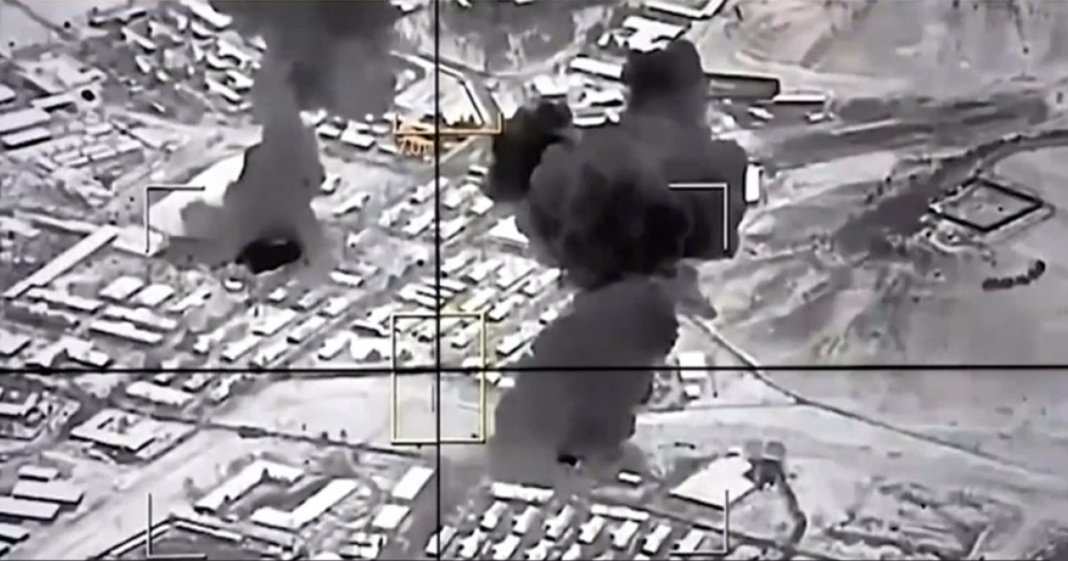 Pakistan a atacat diverse obiective în Afganistan. Ministrul apărării din Islamabad vorbește despre...