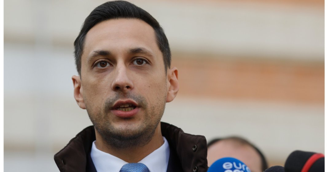 Vlad Gheorghe, consultantul lui Bolojan, își exprimă nemulțumirea față de Ciolacu referitor la buget: „Covrigarul trebuie să clarifice anumite miliarde”