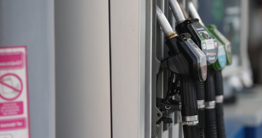 Conținutul hotărârii referitoare la combustibili: Executivul impune limitarea marjei comerciale și interzice exporturile. Până...