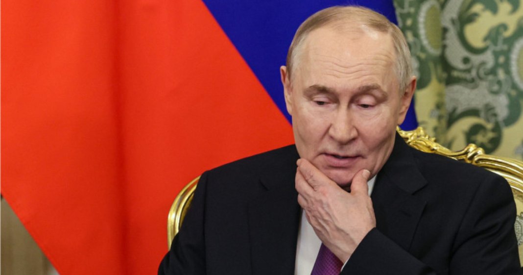 Impactul asasinării lui Khamenei asupra paranoiei lui Putin și repercusiunile asupra slăbiciunilor sale.