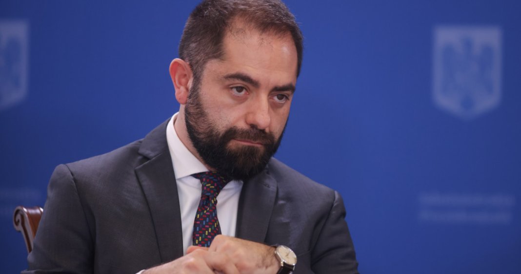 Radu Burnete: „Costul combustibilului ar putea să treacă de 10 lei”. Ipoteze evaluate de...