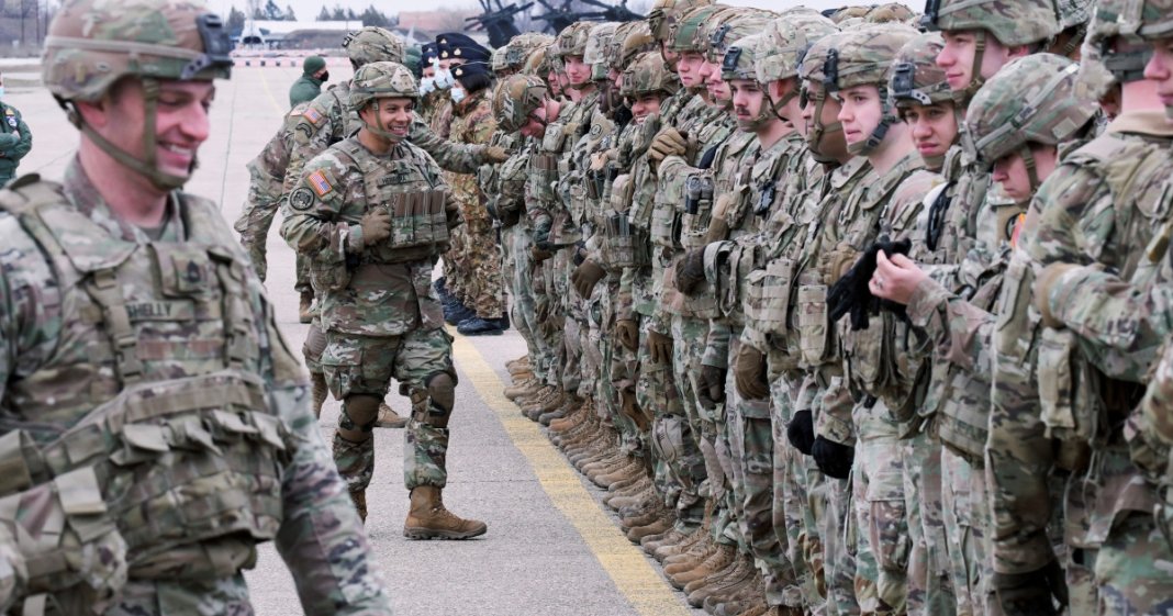 SUA plănuiește să desfășoare aeronave de vânătoare și soldați în România, în lumina conflictului cu Iranul. Tema...