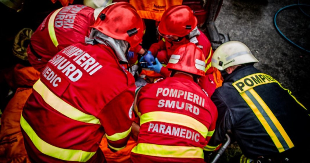 Accident grav pe DN 1, în Brașov: un copil a murit și opt persoane au fost spitalizate după impactul a trei automobile