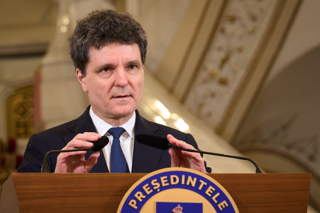 Un conservator intelectual de seamă din România a observat un detaliu al discursului lui Nicușor Dan de Ziua Europei: Ne vom metamorfoza în cei din urmă apărători ai lui Trump?