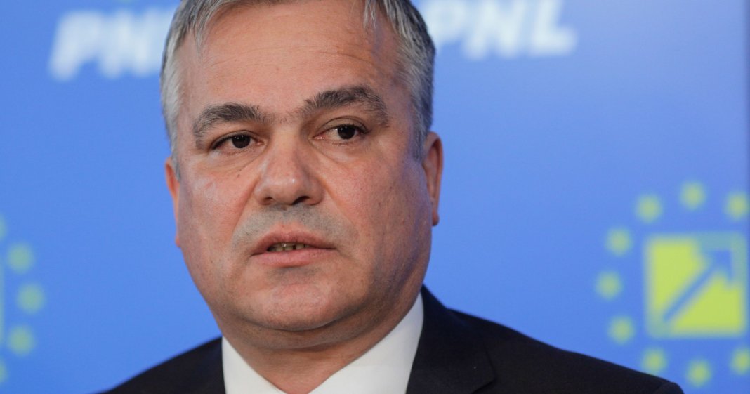 Ce afirmă Adrian Veștea, premierul propus, în legătură cu divizarea PNL. Mâine va avea o discuție cu Bolojan.