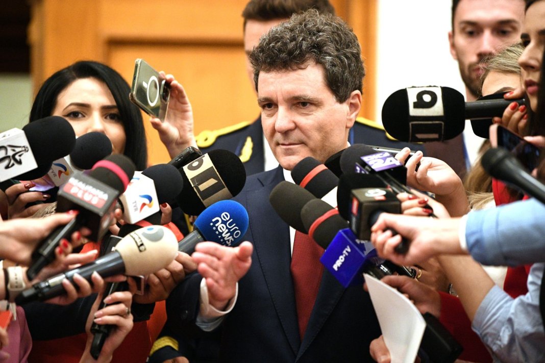 Nicușor Dan declară: „Ne vom confrunta cu o guvernare minoritară”. Așteptările formațiunilor politice referitoare la soluția sugerată.