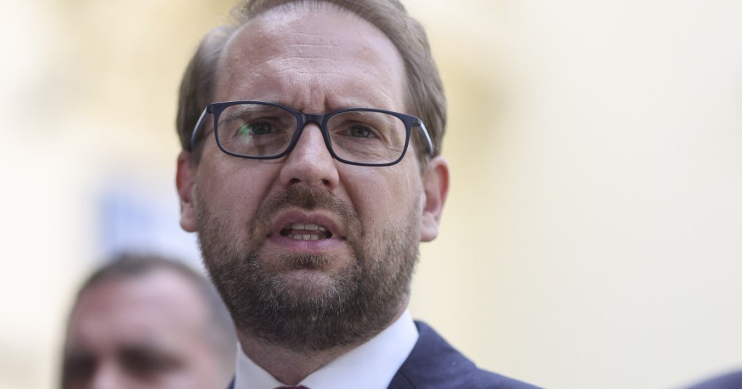 Dominic Fritz: „În termen de 30 de zile, mandatul meu de primar va ajunge la final.” Cine va prelua conducerea primăriei...