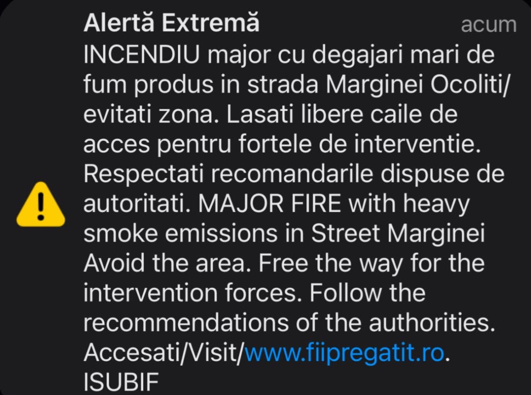 Incendiu de mari proporții în București. Alertă RO-Alert emisă la 2:12 AM. Imagini cu nori uriași de fum.